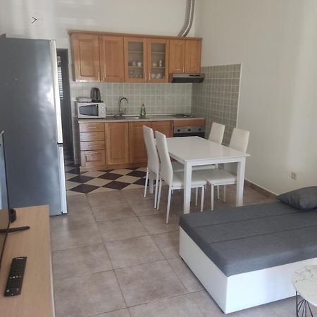 Apartments Ivana Loviste Bagian luar foto