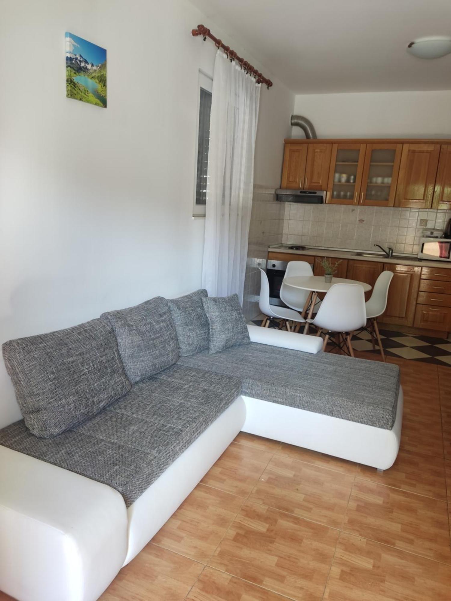 Apartments Ivana Loviste Bagian luar foto