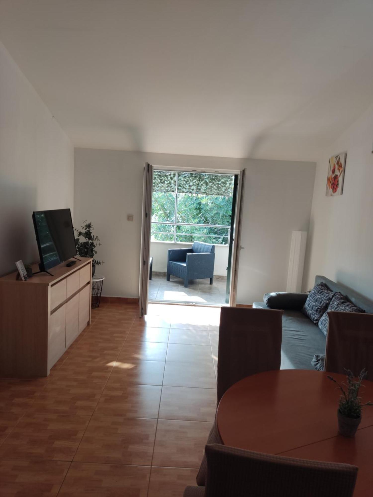 Apartments Ivana Loviste Bagian luar foto